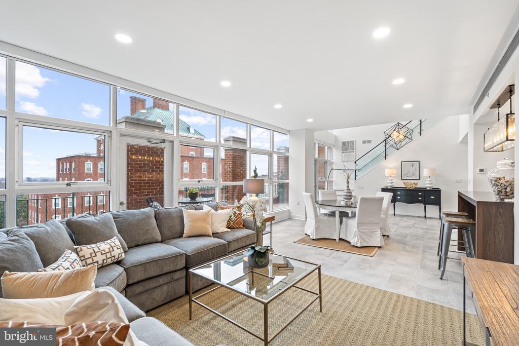 3801 Canterbury ROAD Unit: 1004