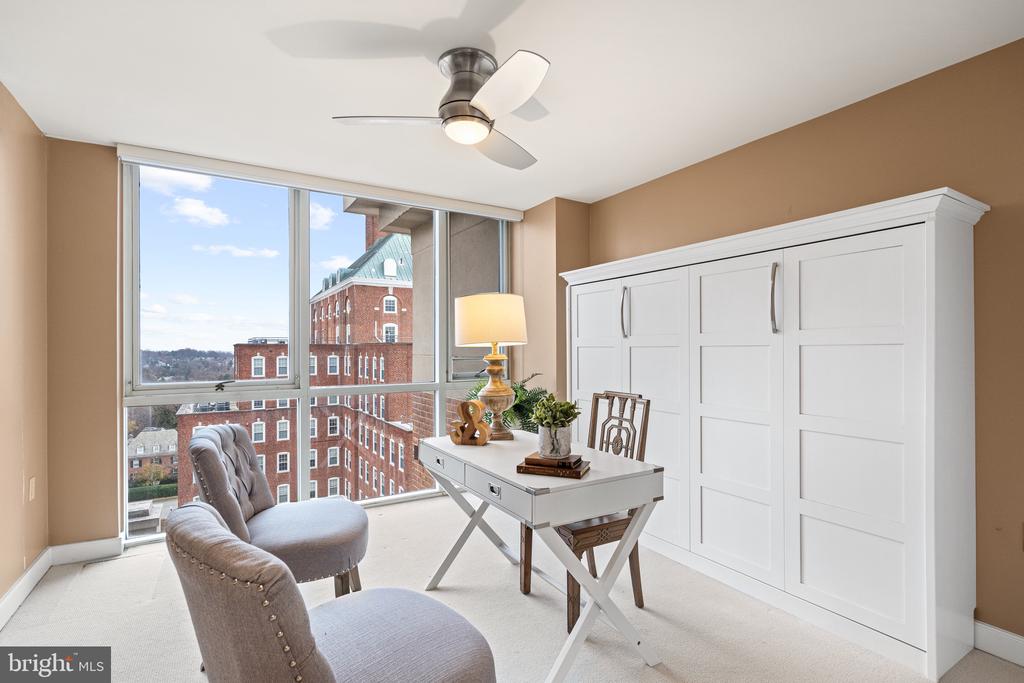 3801 Canterbury ROAD Unit: 1004