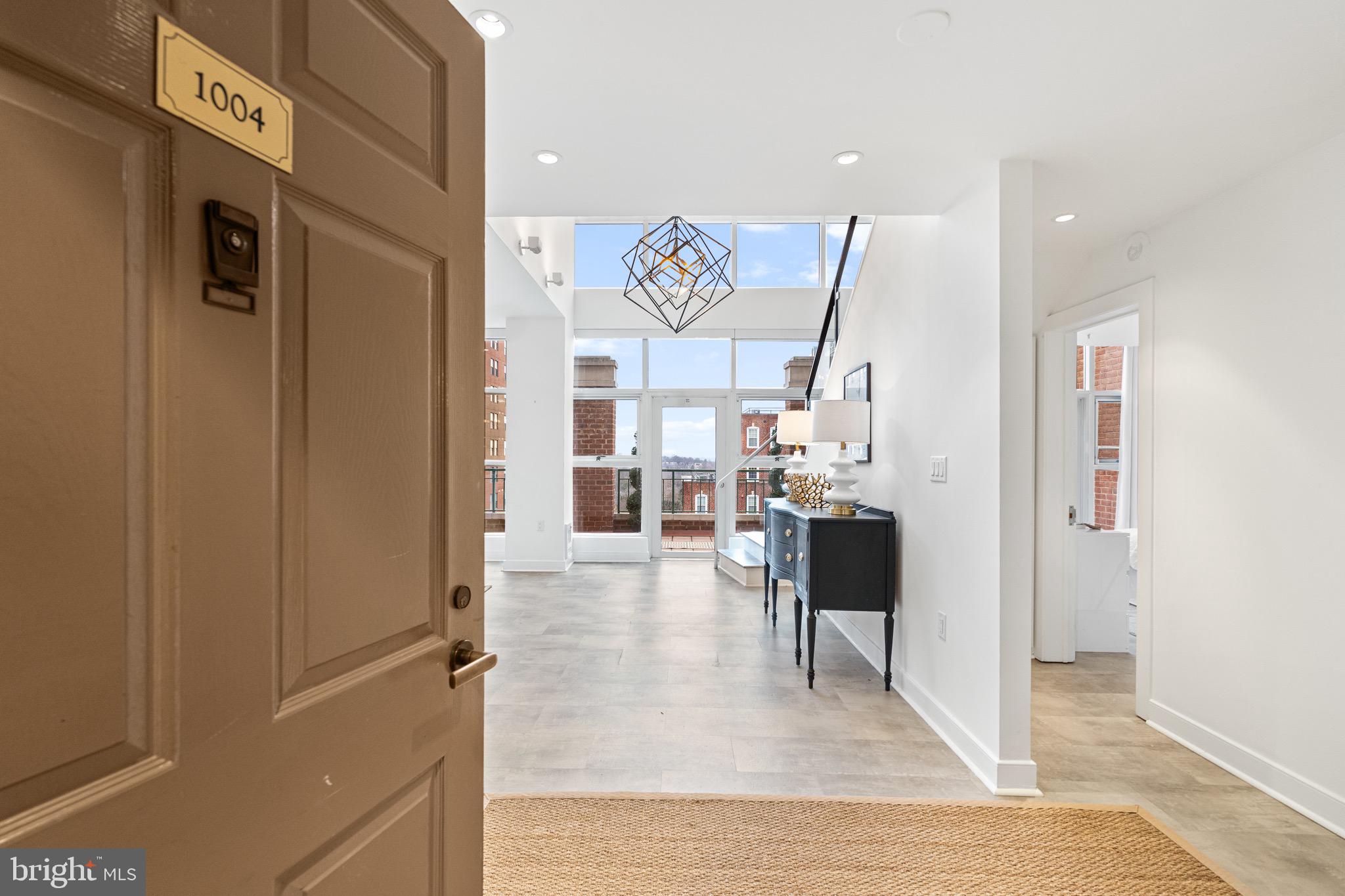 3801 Canterbury ROAD Unit: 1004