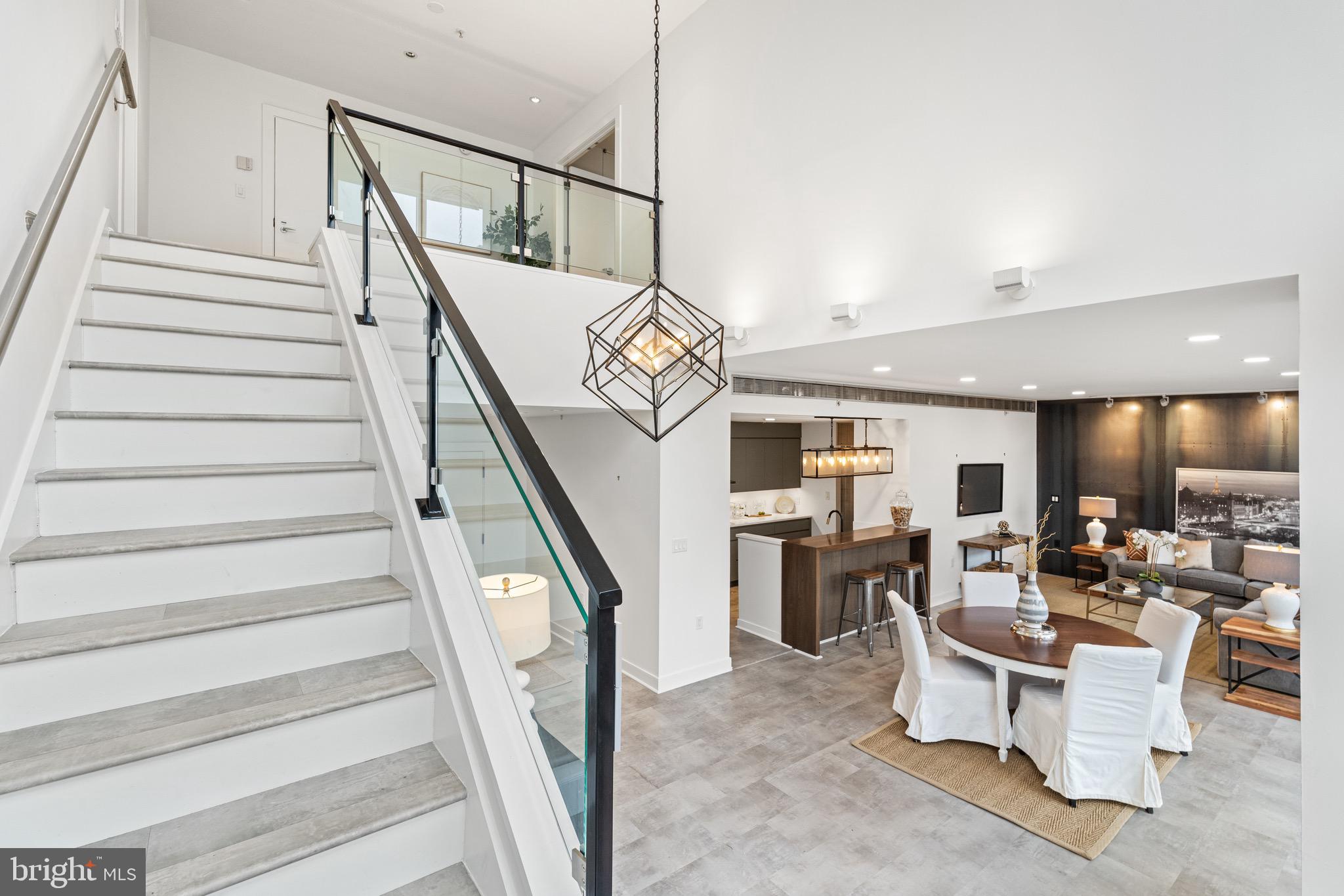 3801 Canterbury ROAD Unit: 1004