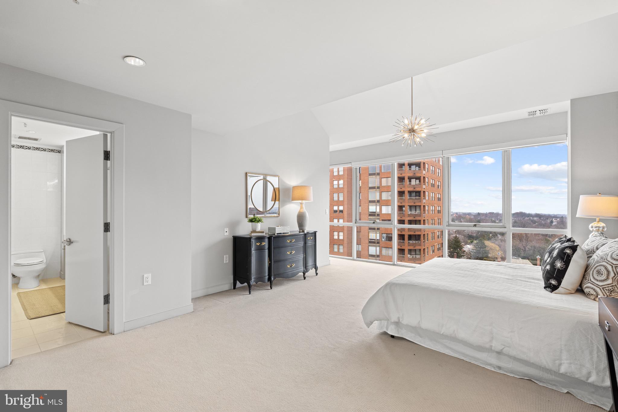 3801 Canterbury ROAD Unit: 1004