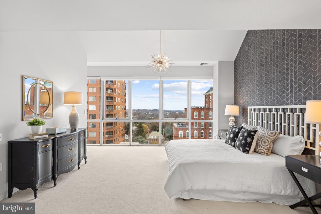 3801 Canterbury ROAD Unit: 1004