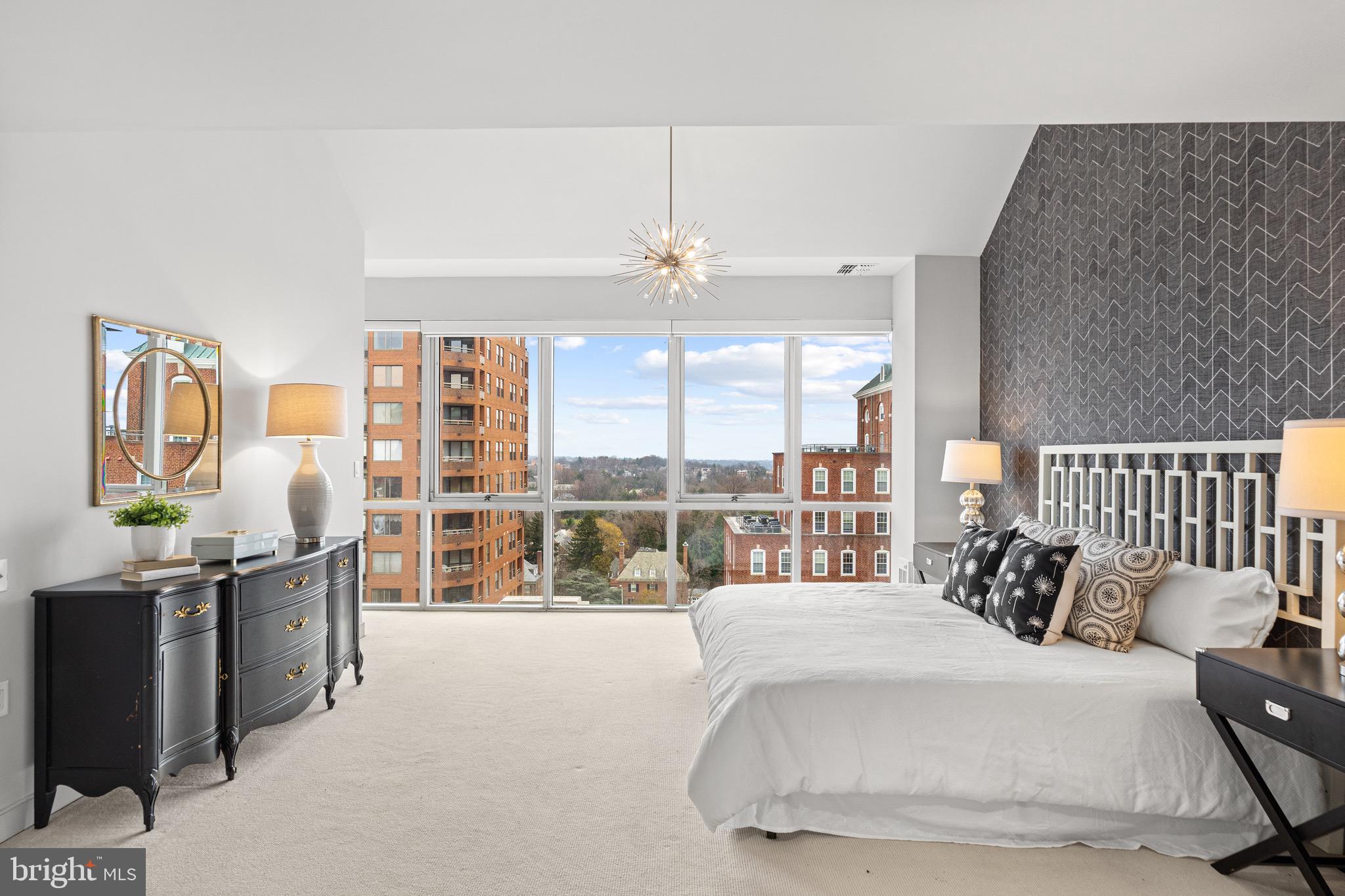 3801 Canterbury ROAD Unit: 1004