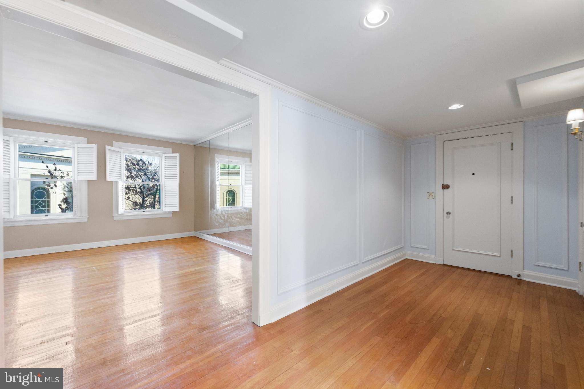 3405 Greenway Unit: 306