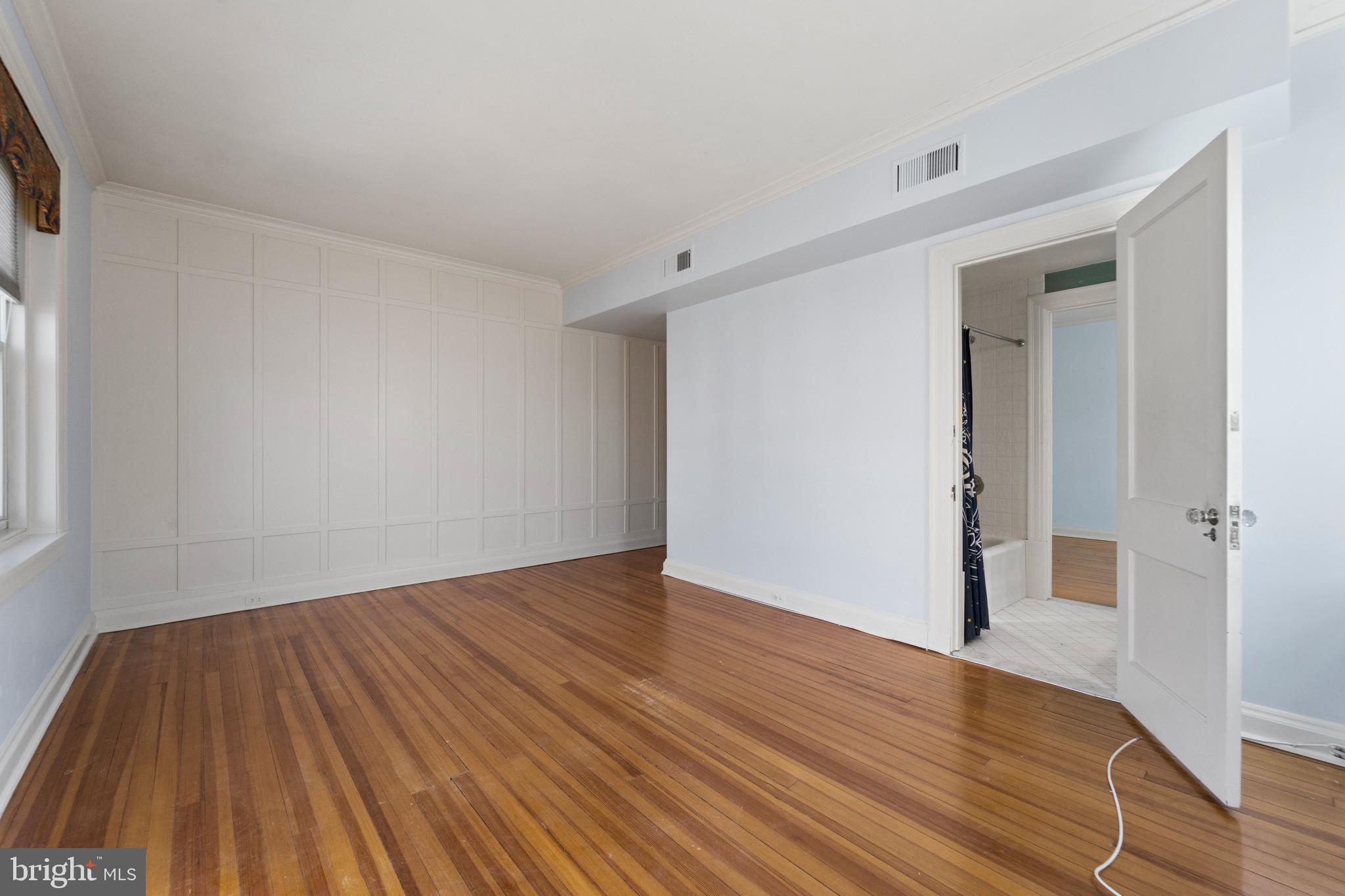 3405 Greenway Unit: 306