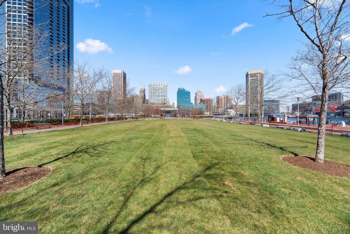 10 E Lee St #2804