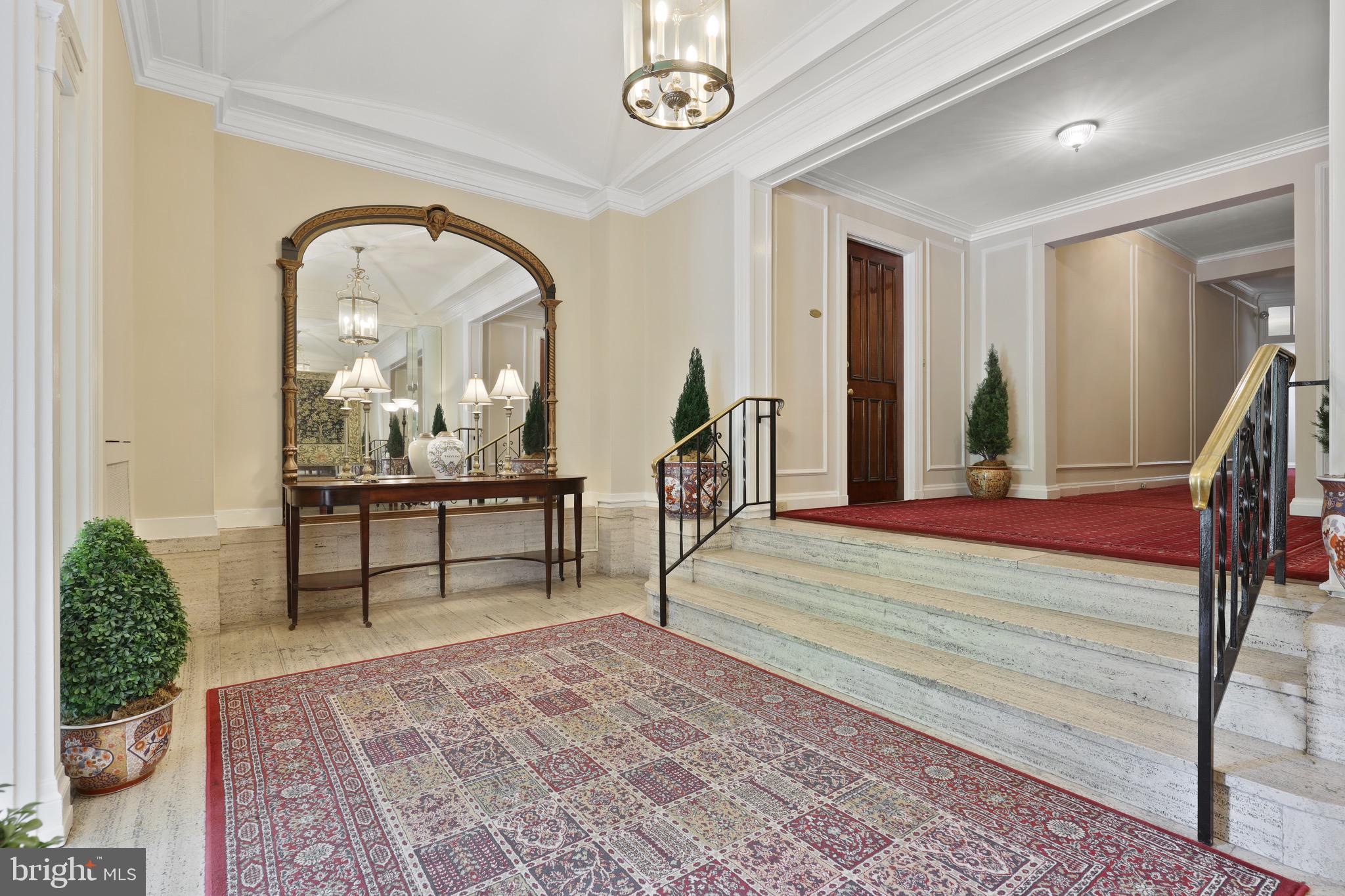 3405 Greenway #304