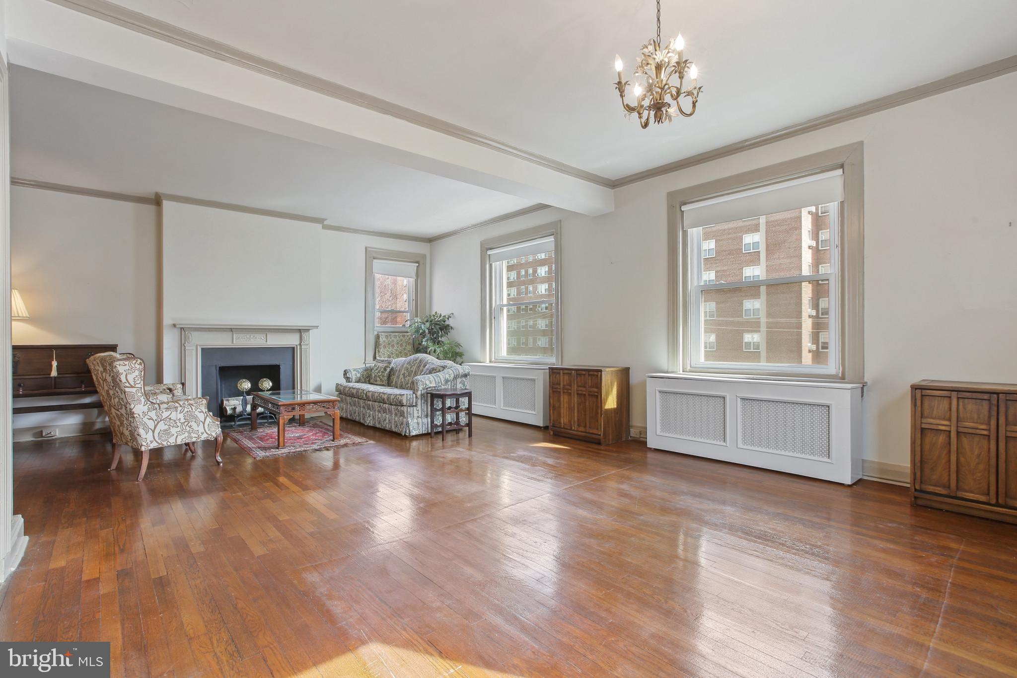 3405 Greenway #304