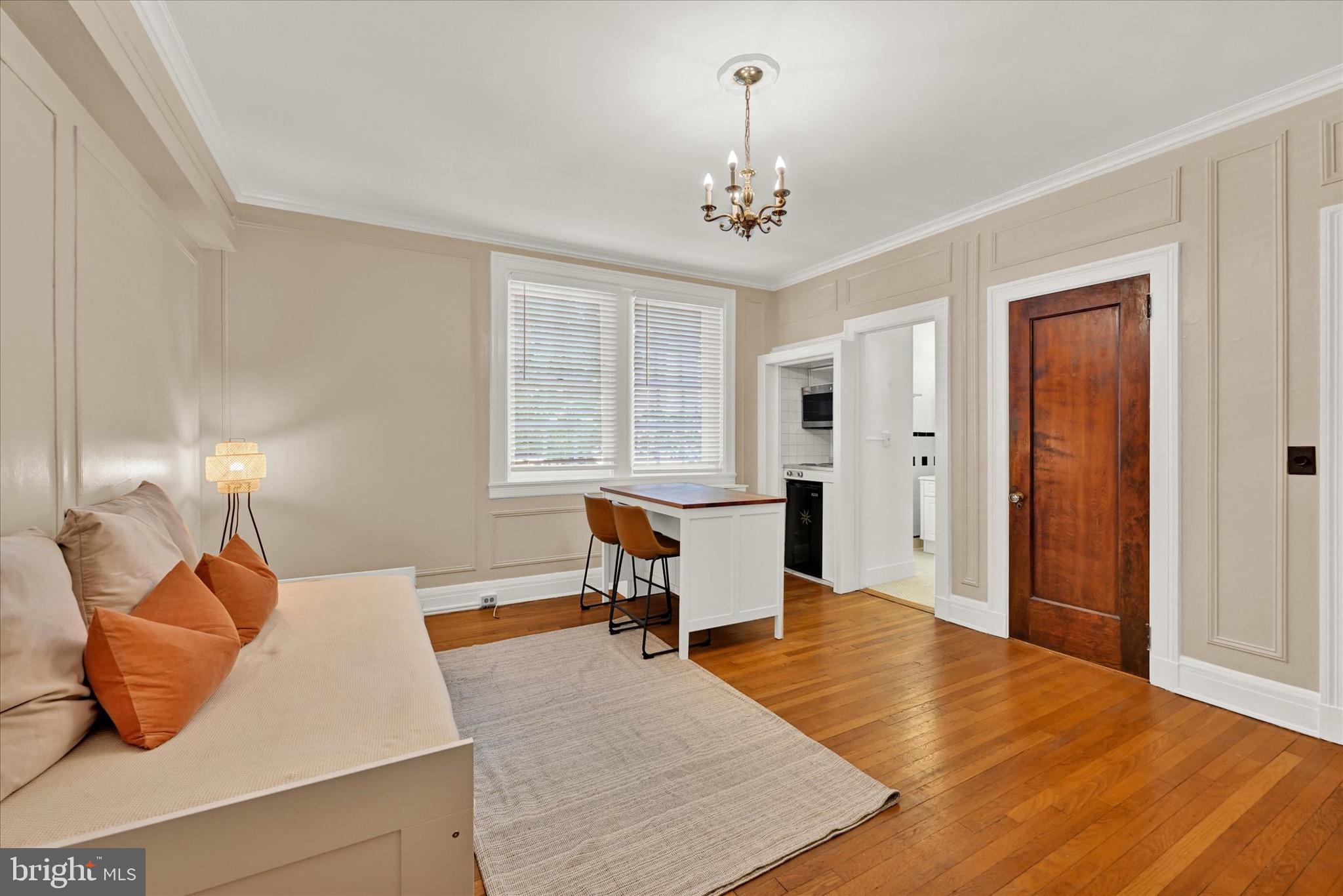 3401 Greenway #105