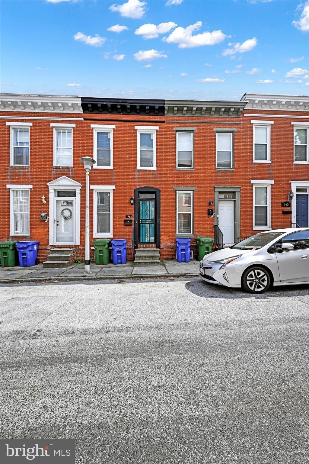 761 Carroll St