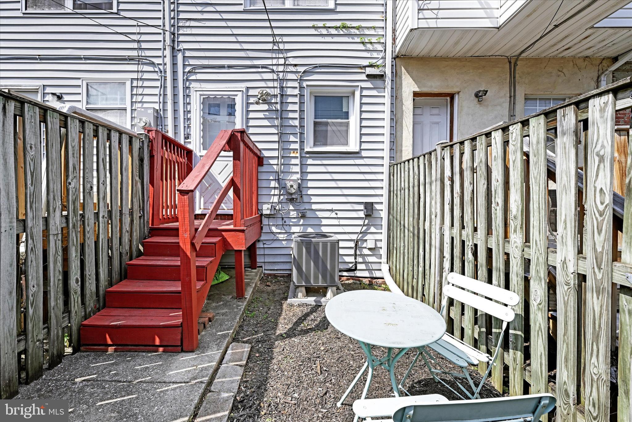 761 Carroll St