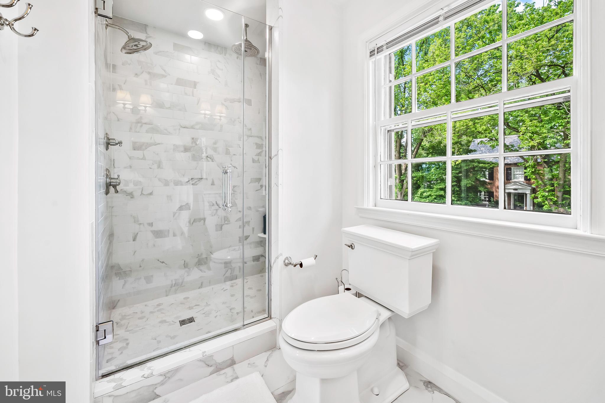203 Saint Dunstans Rd