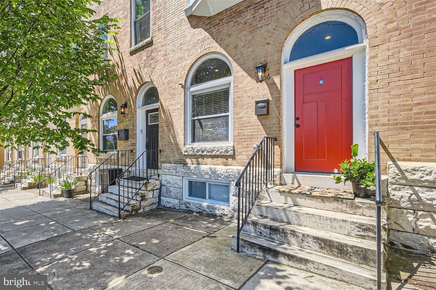 2056 LINDEN AVE