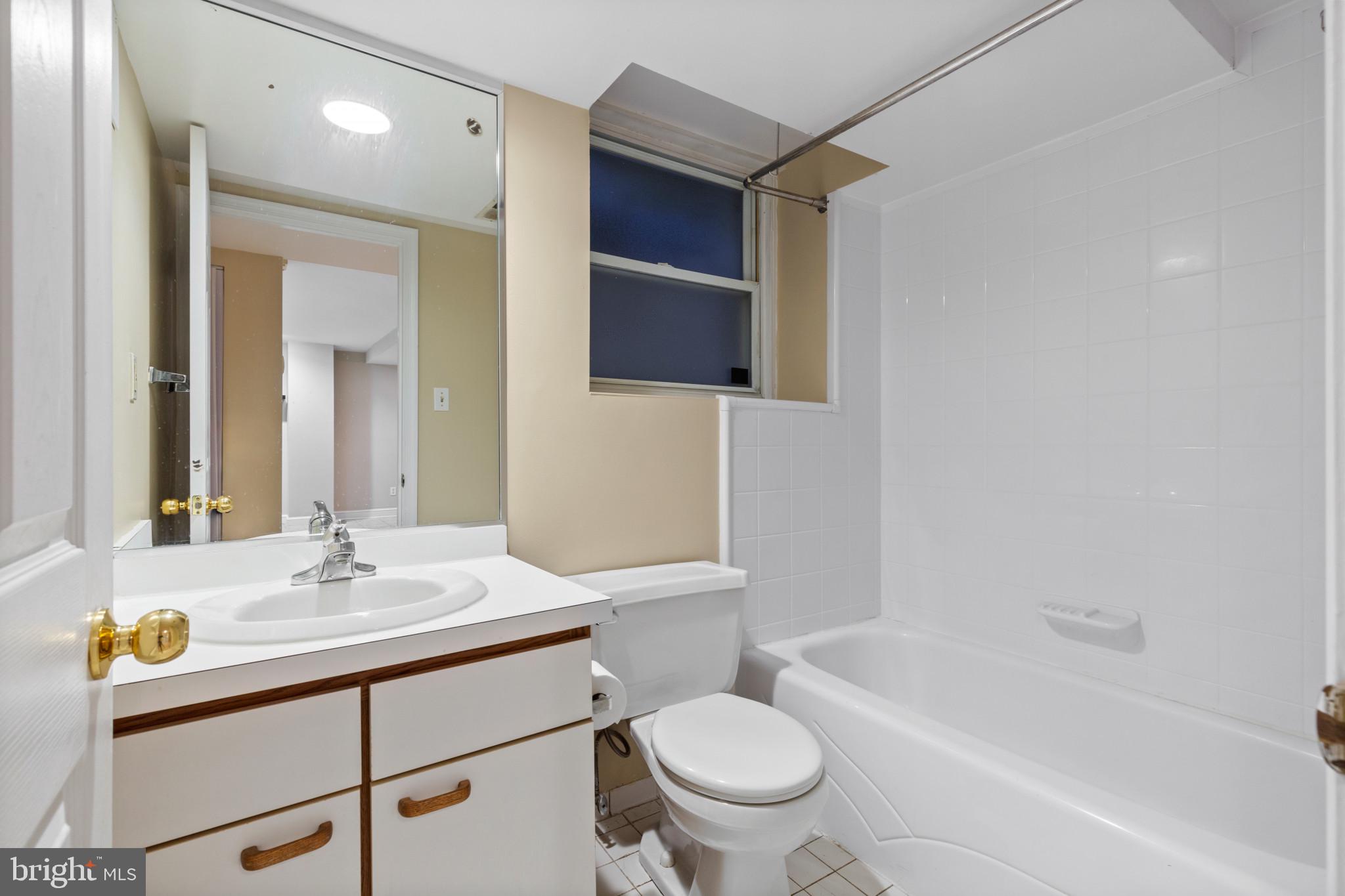 3405 Greenway #1