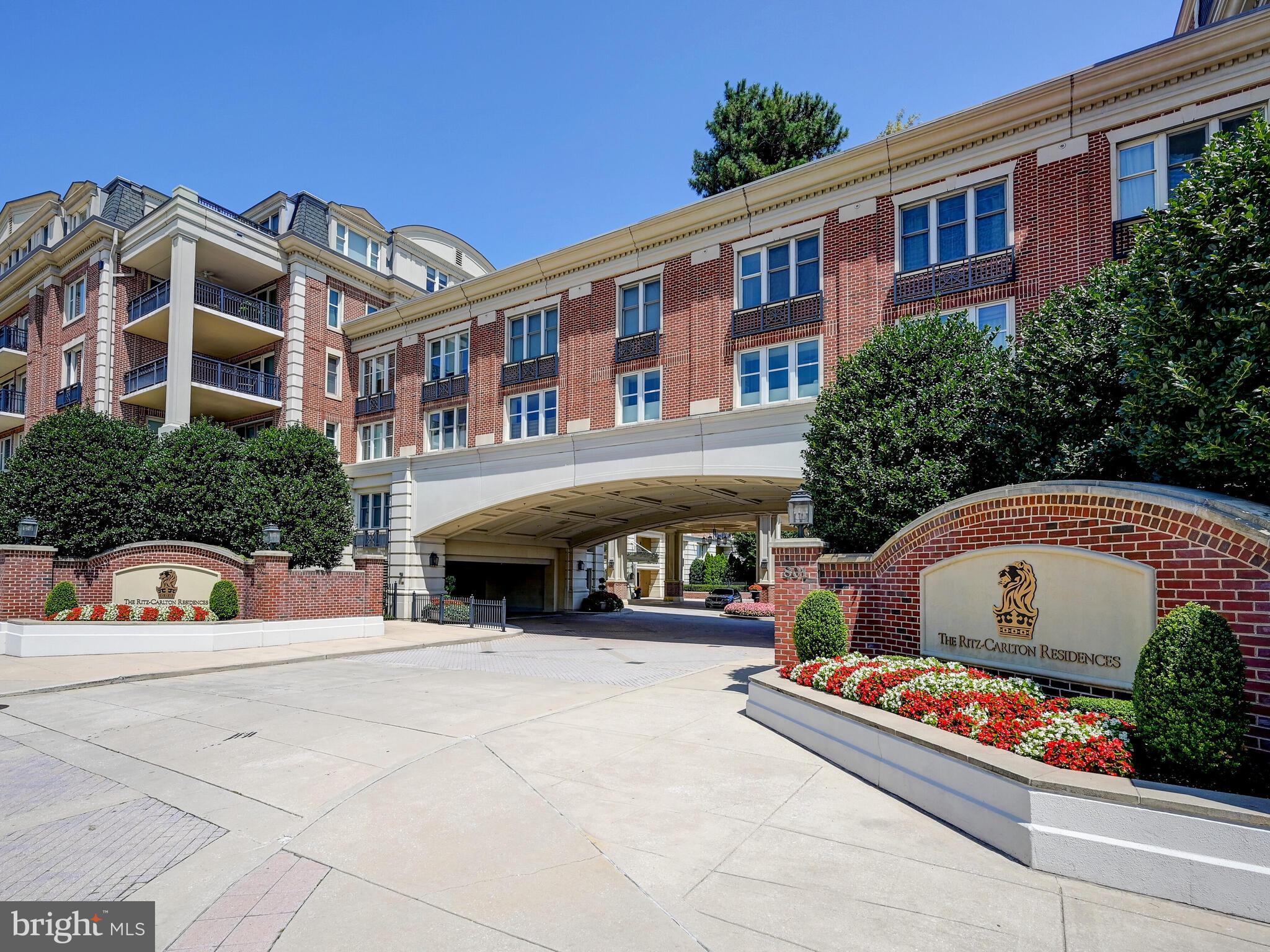 801 Key Hwy #210