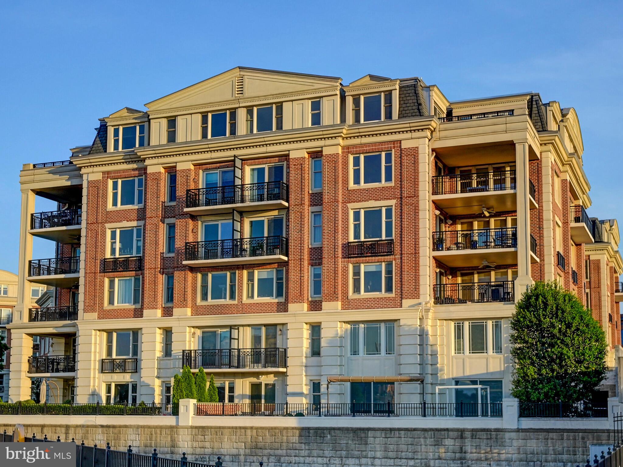 801 Key Hwy #210