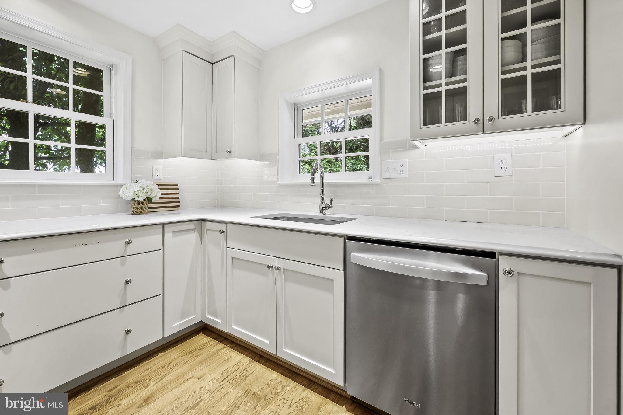 203 Saint Dunstans Rd