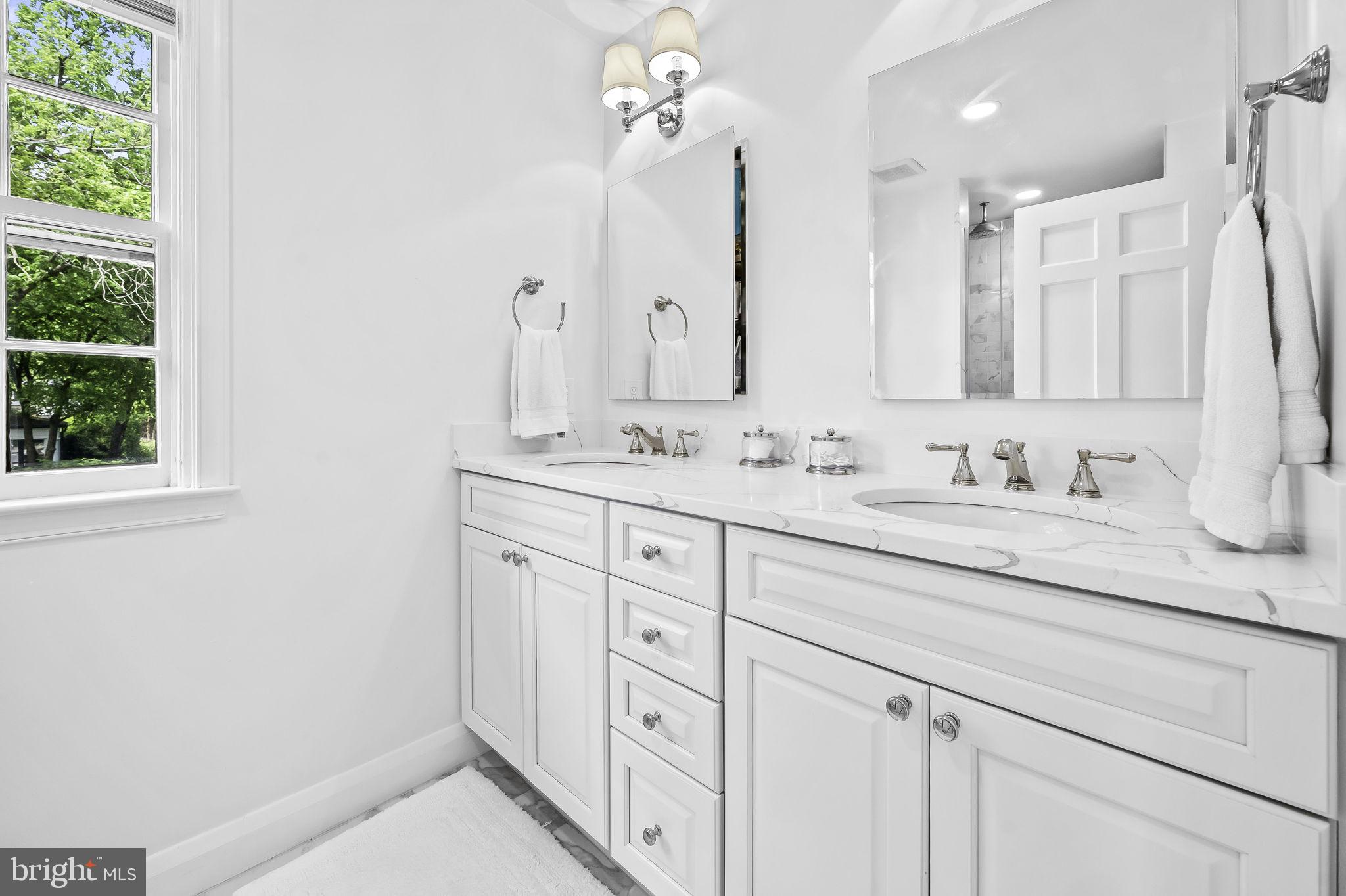 203 Saint Dunstans Rd