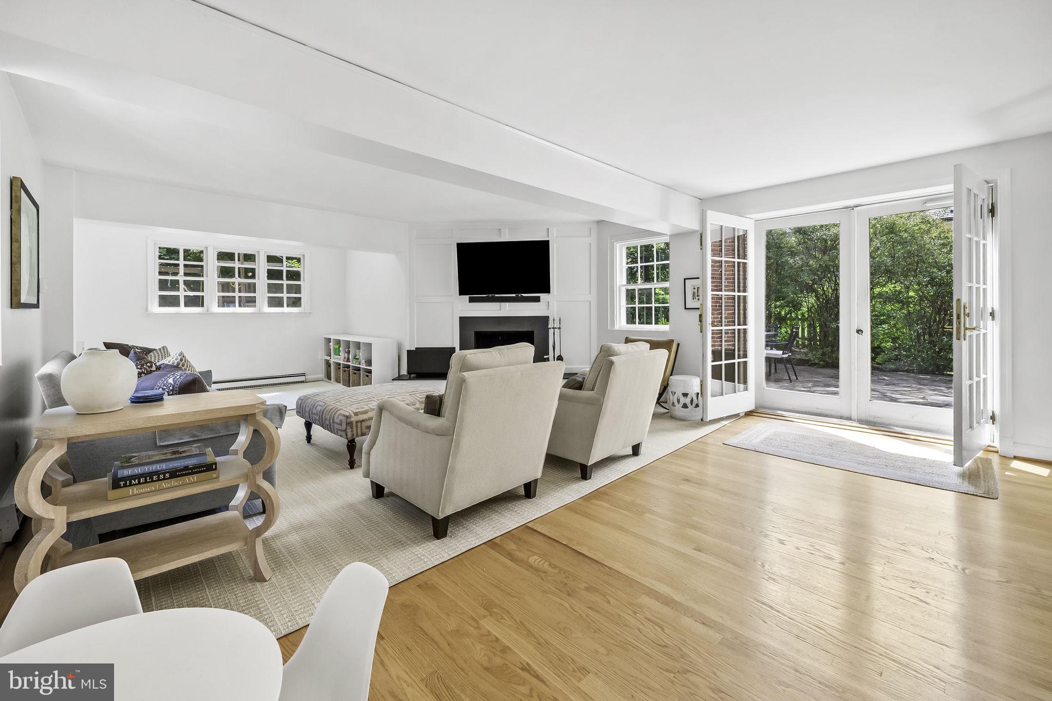 203 Saint Dunstans Rd