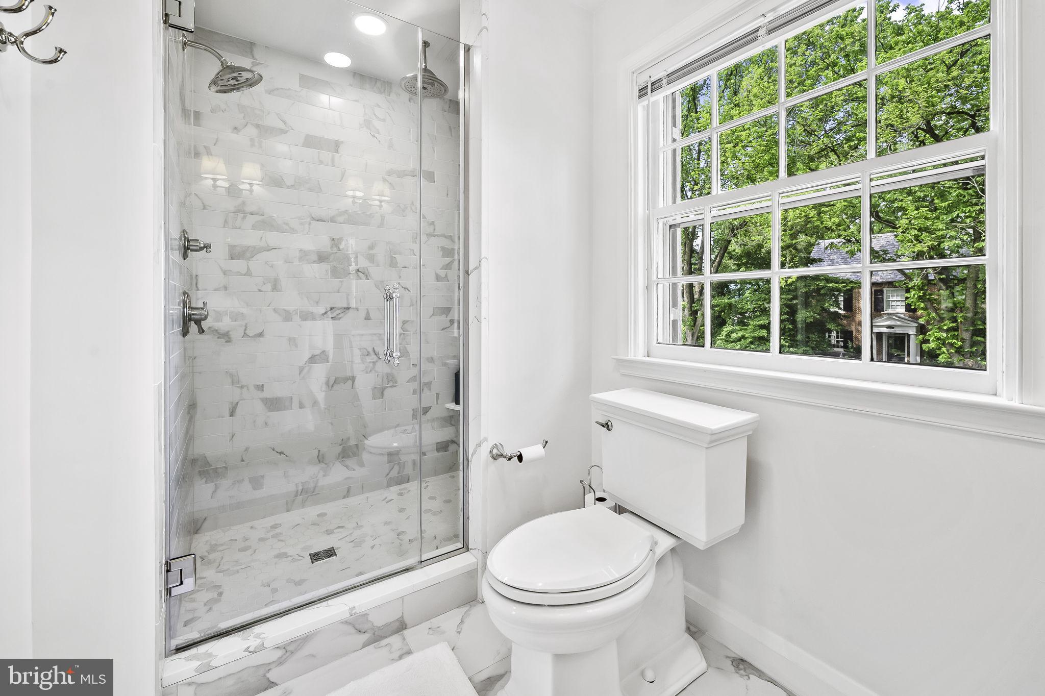 203 Saint Dunstans Rd