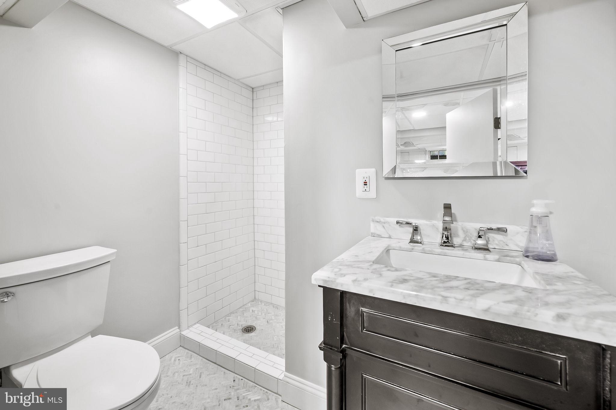 203 Saint Dunstans Rd