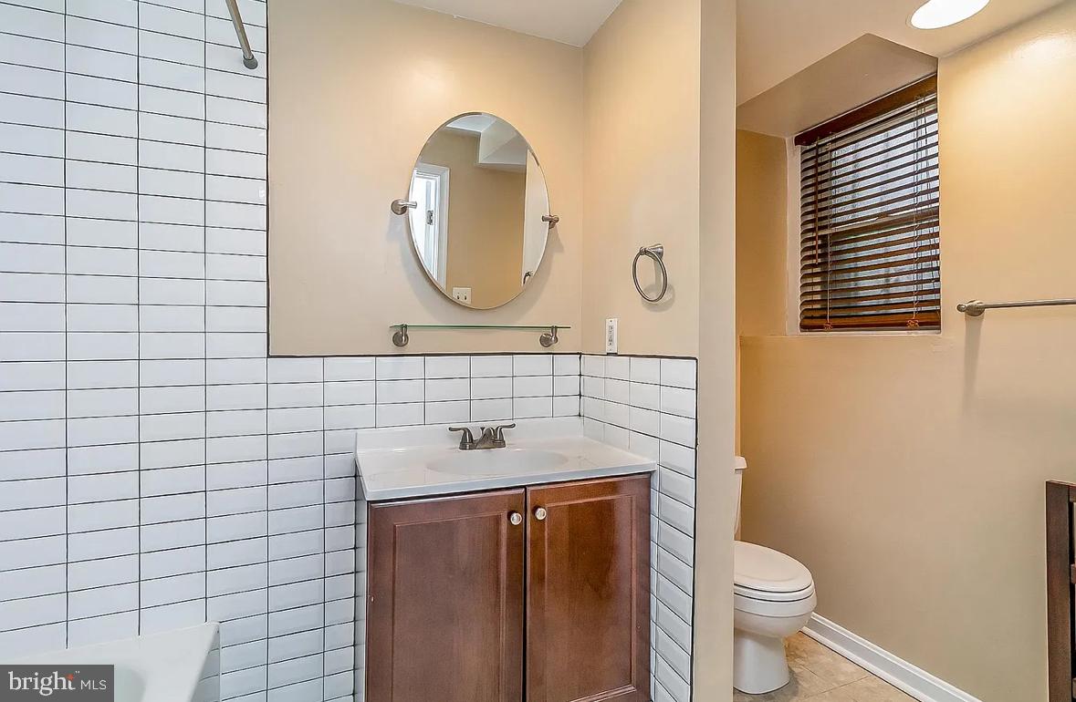 3405 GREENWAY #2