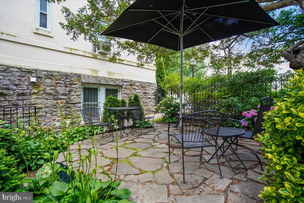 3405 GREENWAY #2