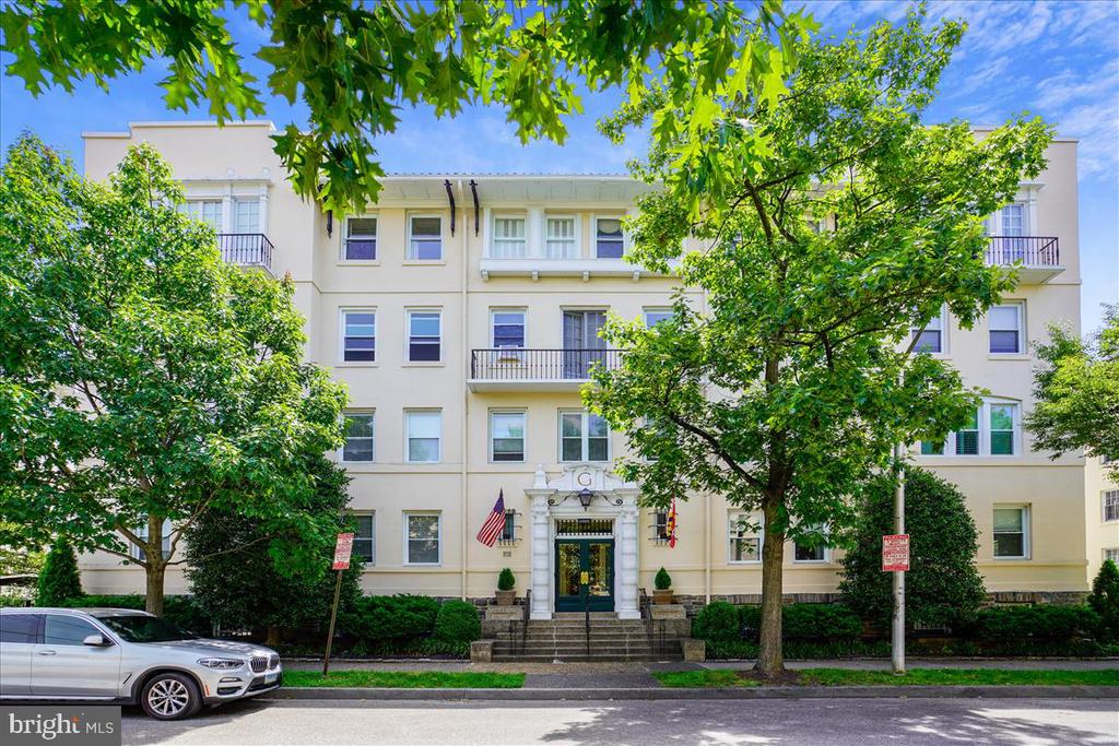 3405 GREENWAY #2