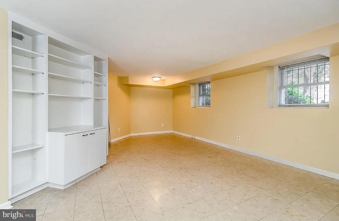3405 GREENWAY #2
