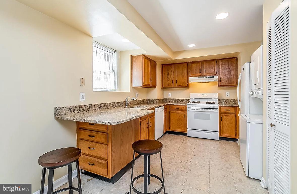 3405 GREENWAY #2