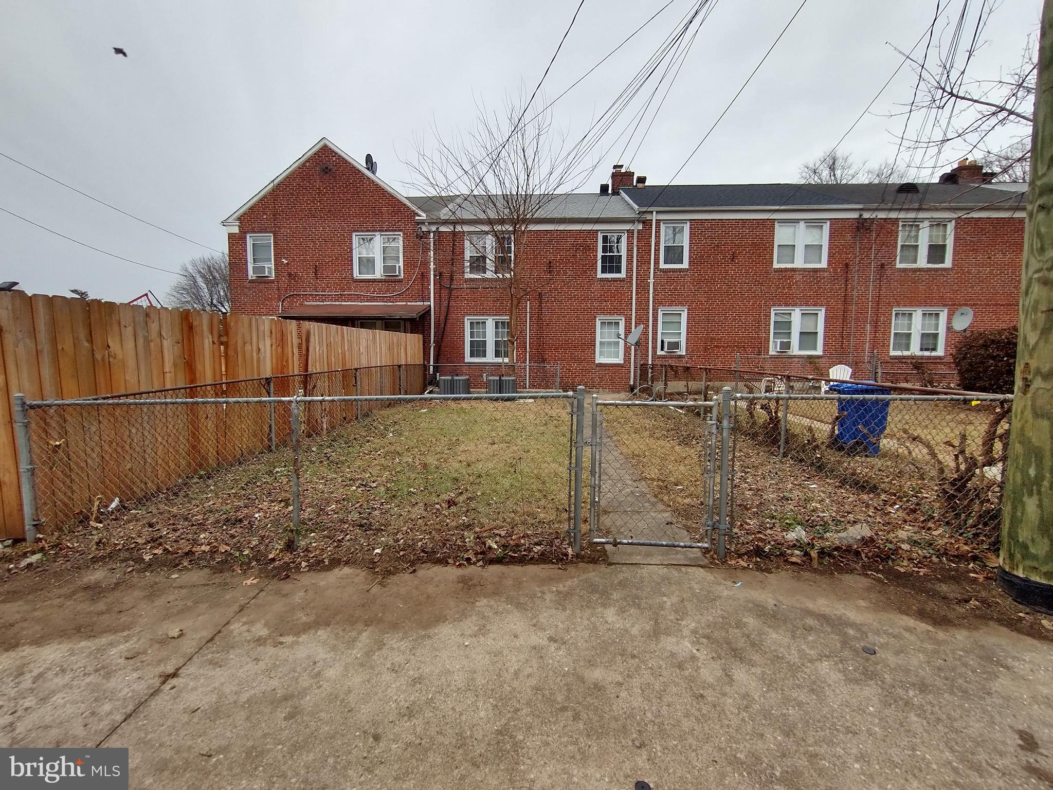 6139 Chinquapin Pkwy