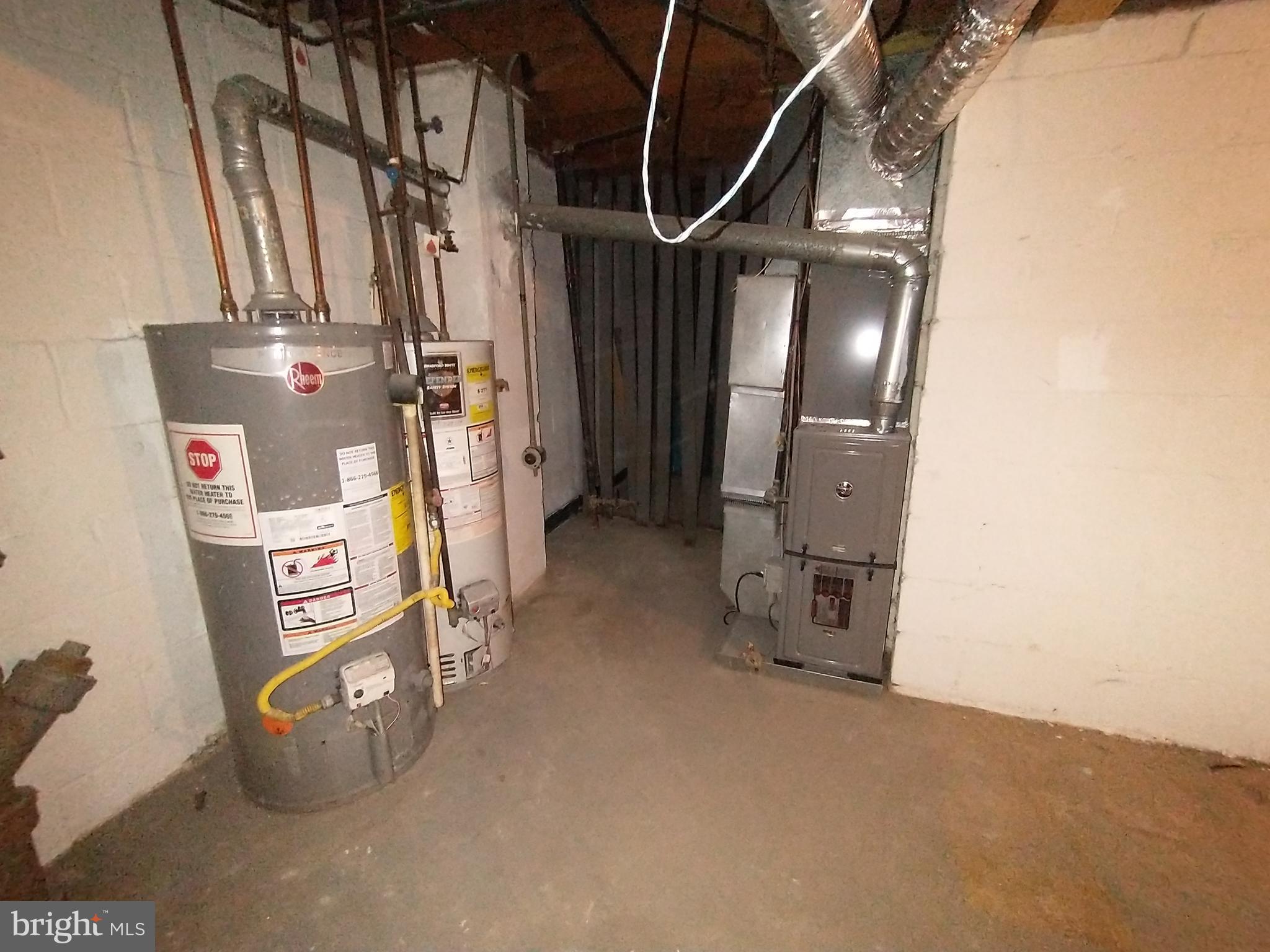 6139 Chinquapin Pkwy