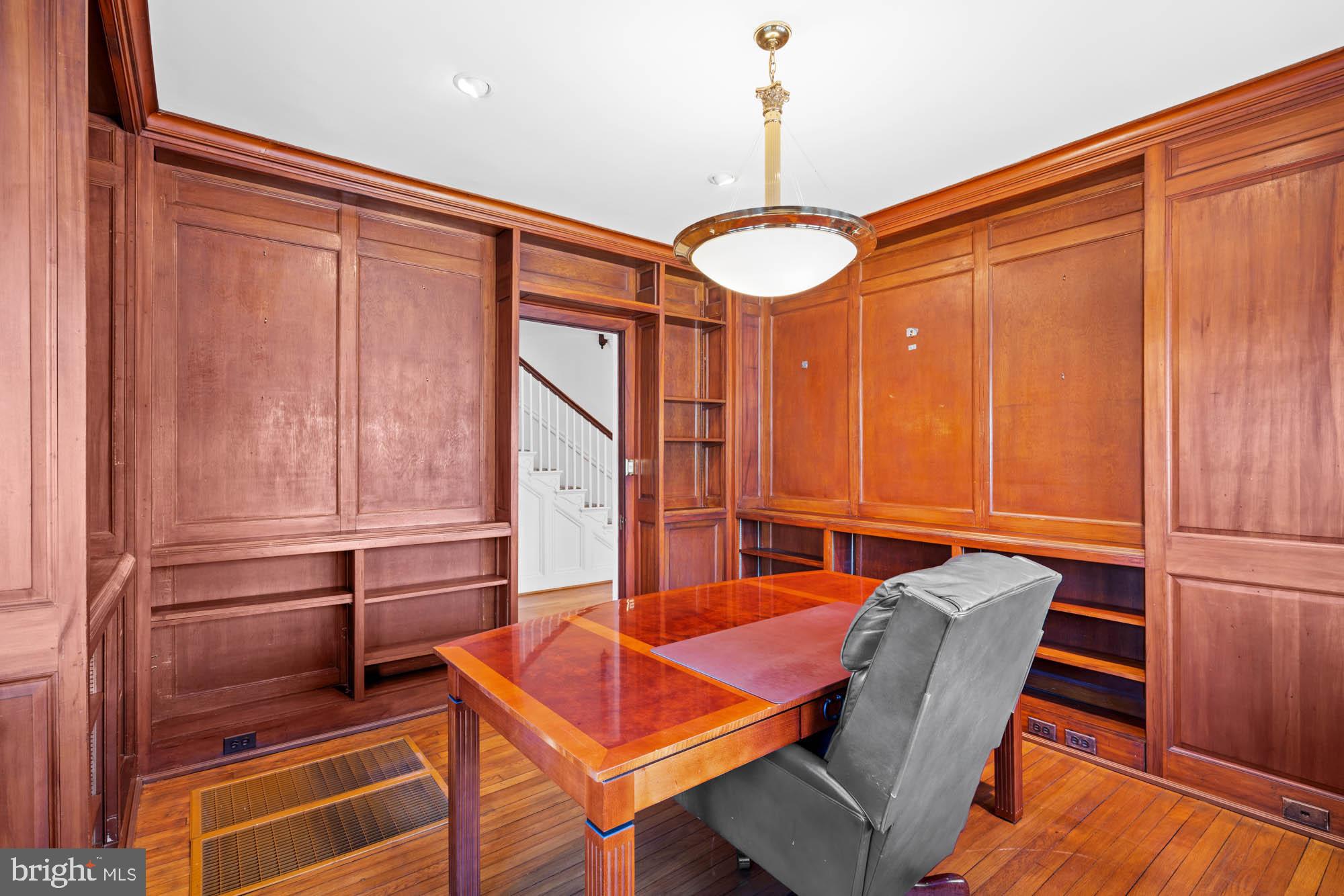 7 Charlcote Pl
