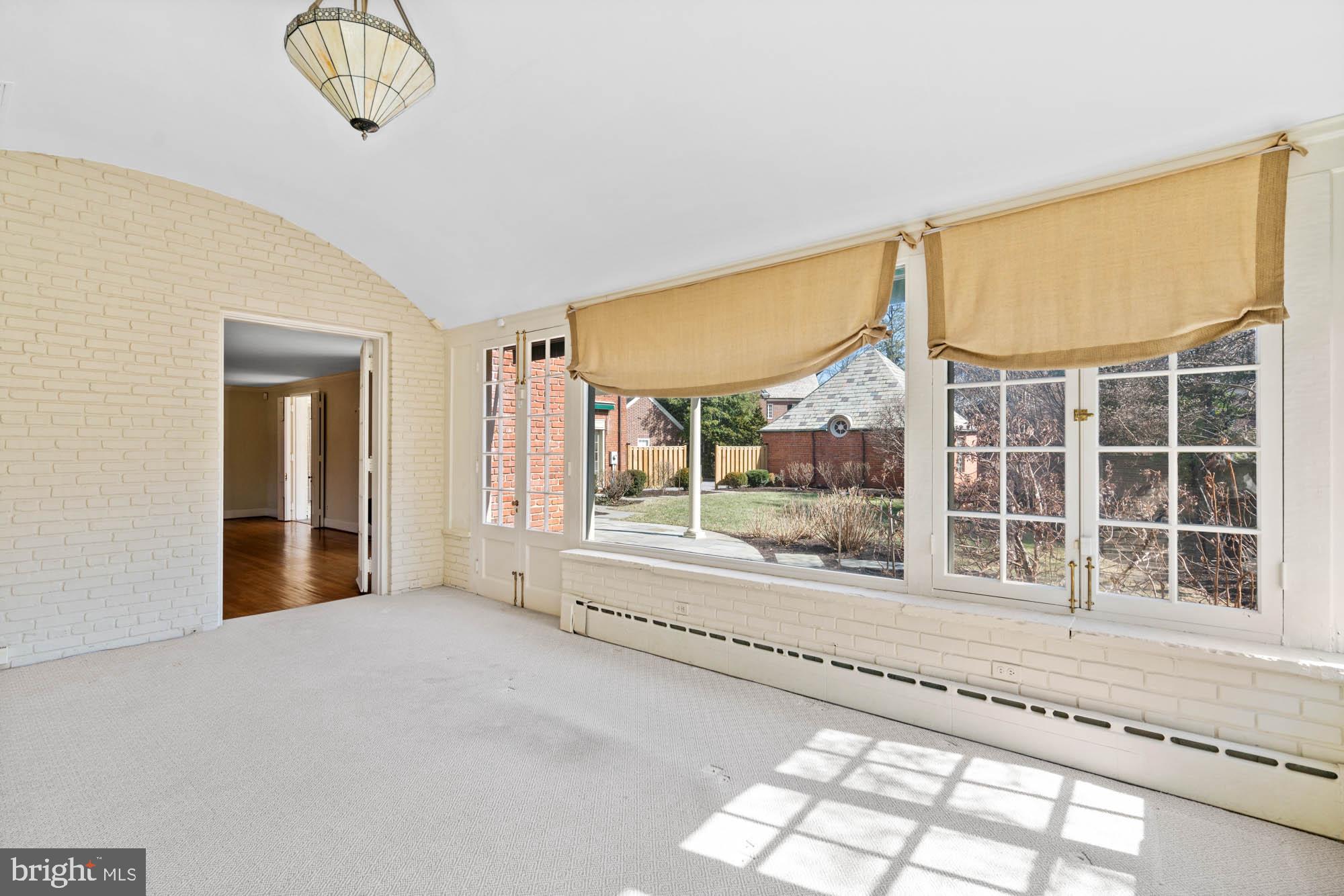 7 Charlcote Pl