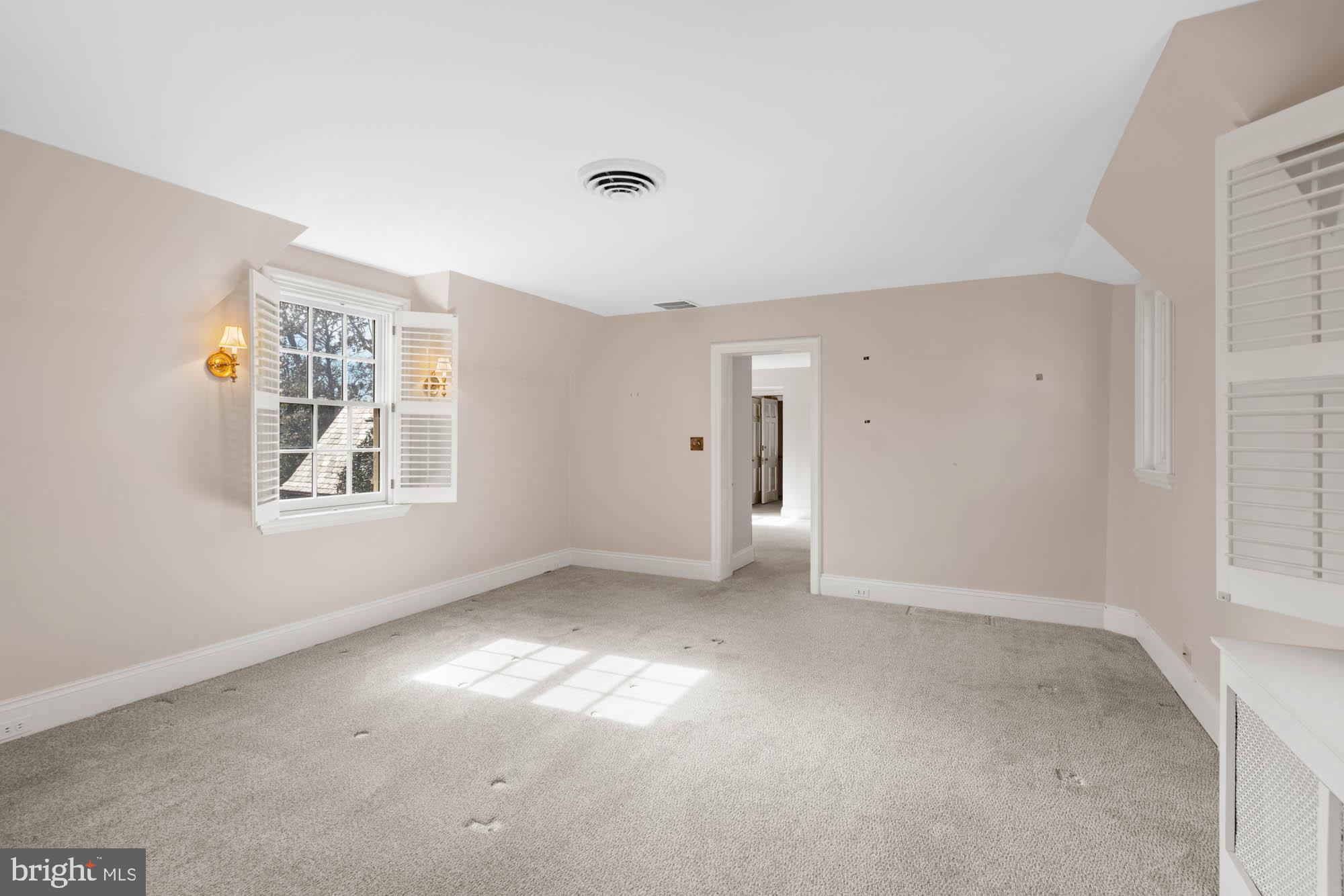 7 Charlcote Pl