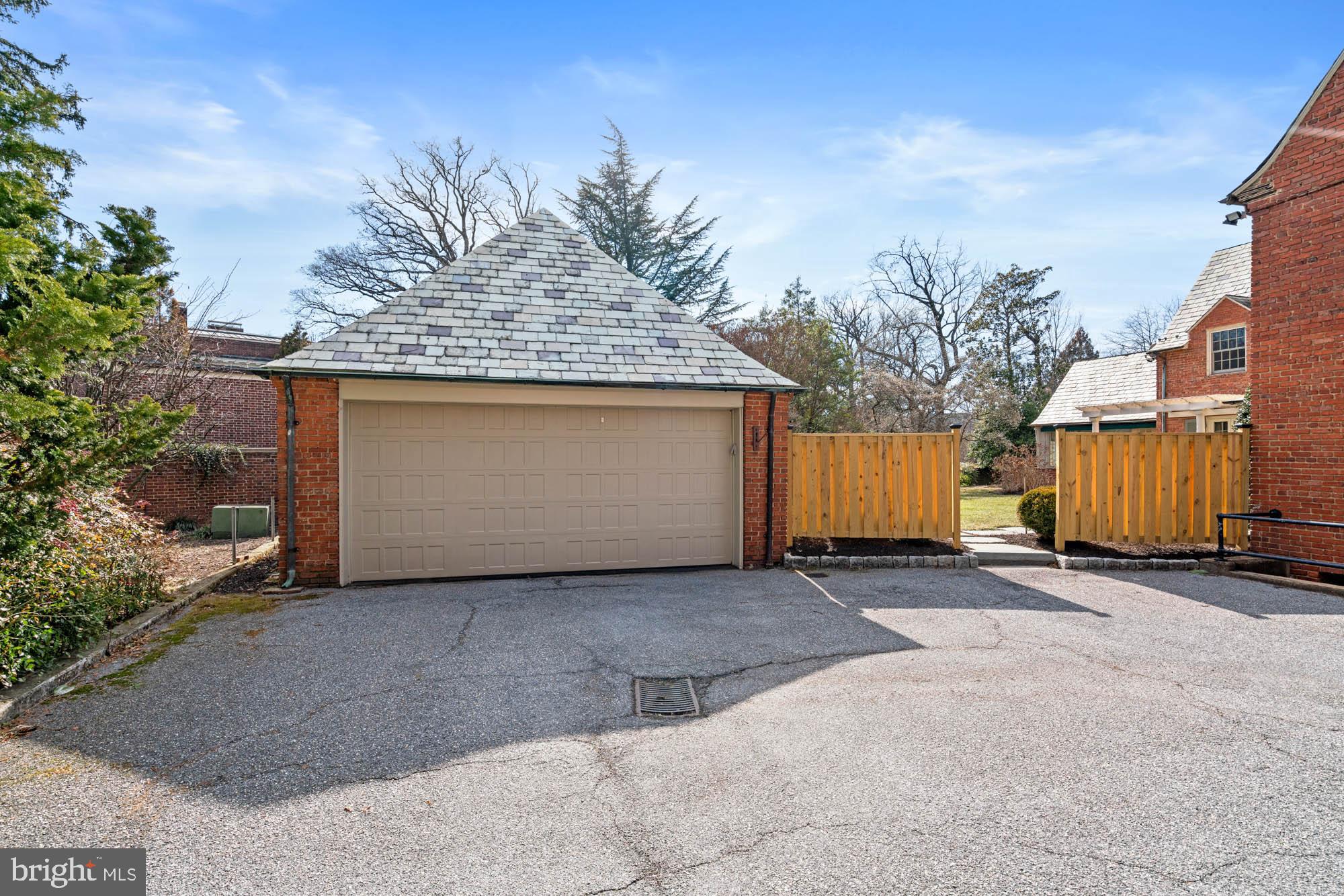 7 Charlcote Pl