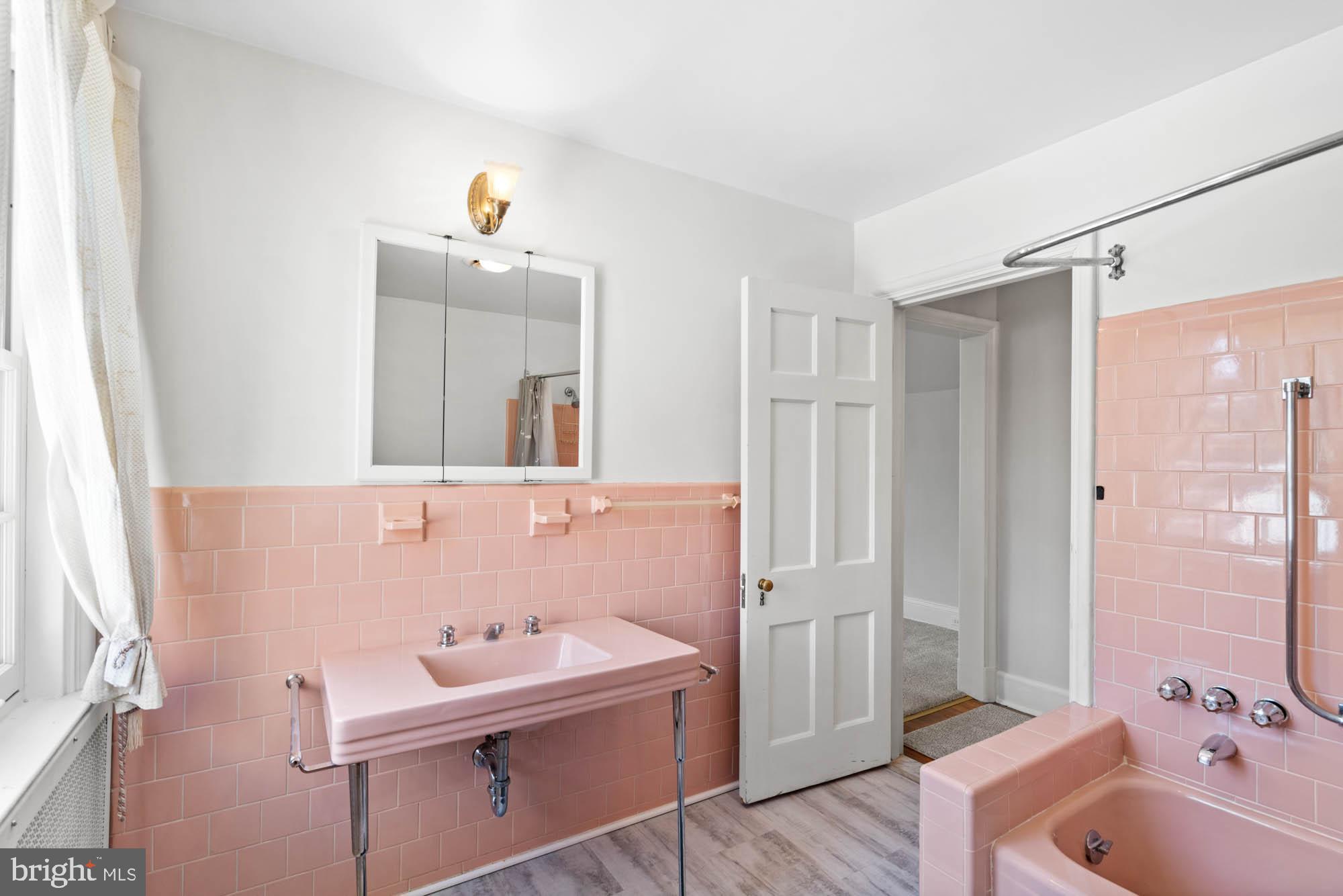 7 Charlcote Pl