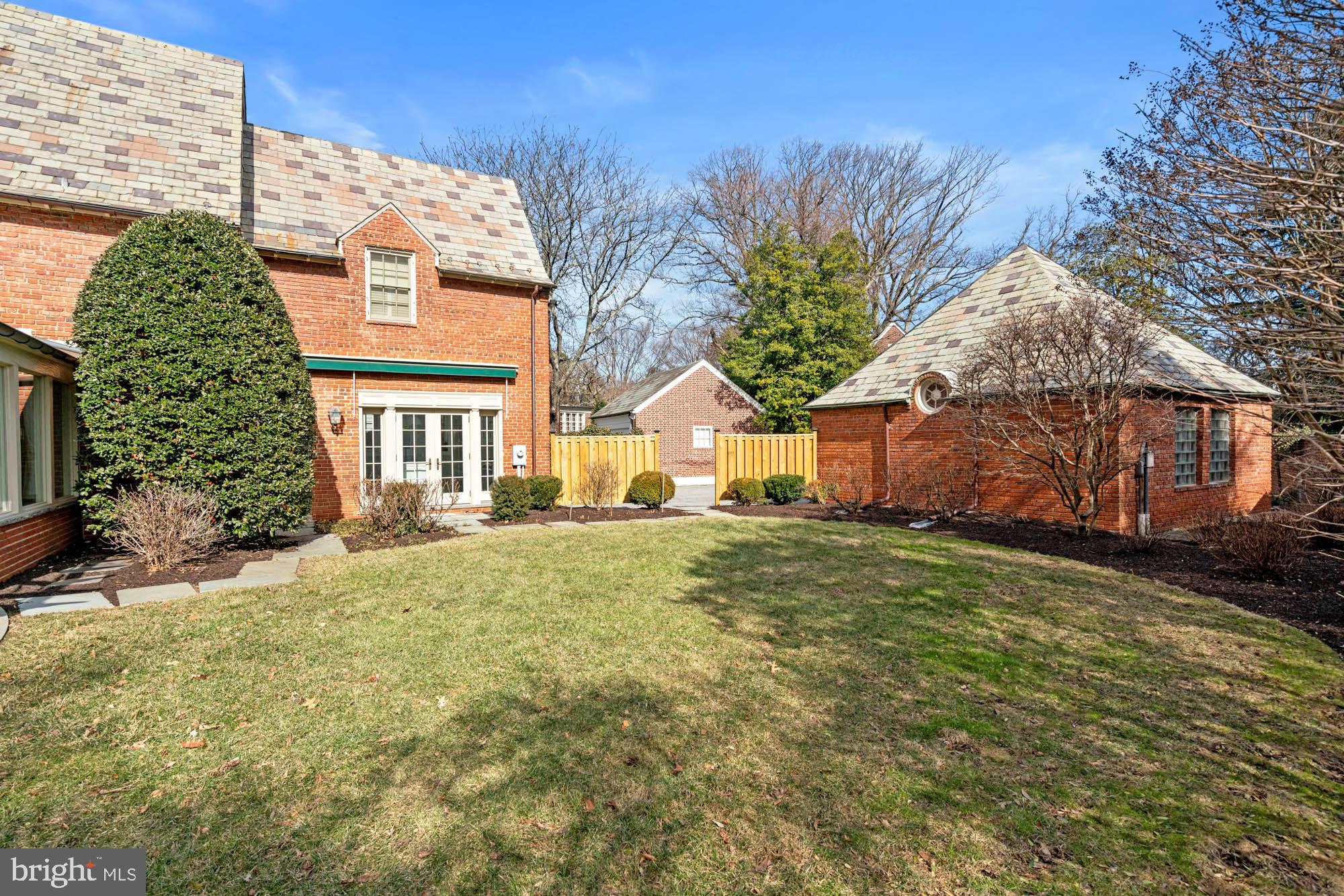 7 Charlcote Pl
