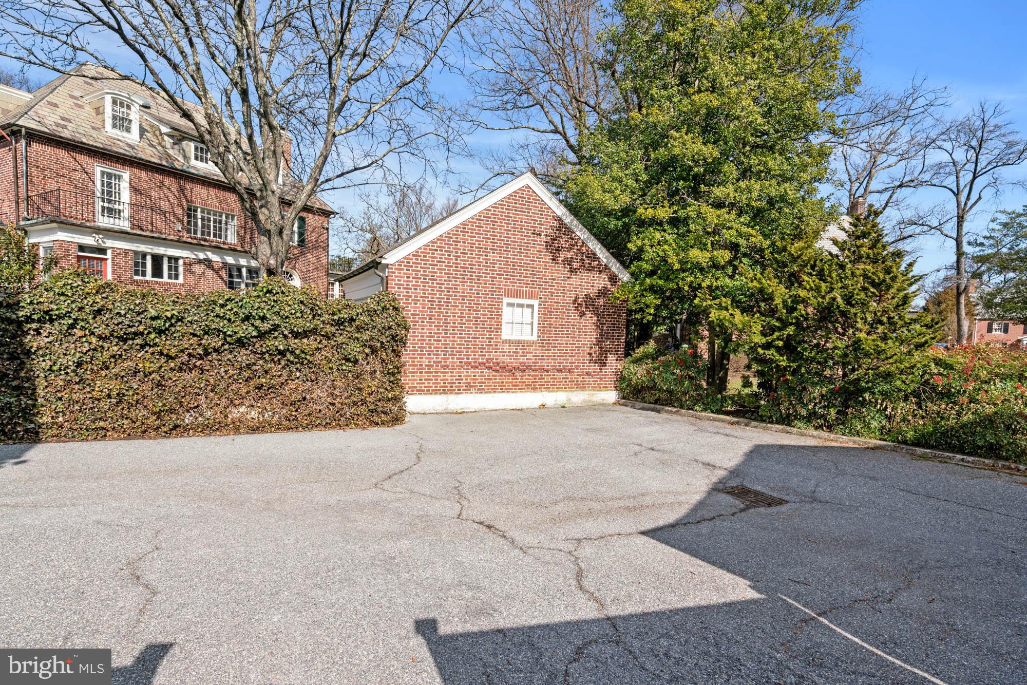7 Charlcote Pl