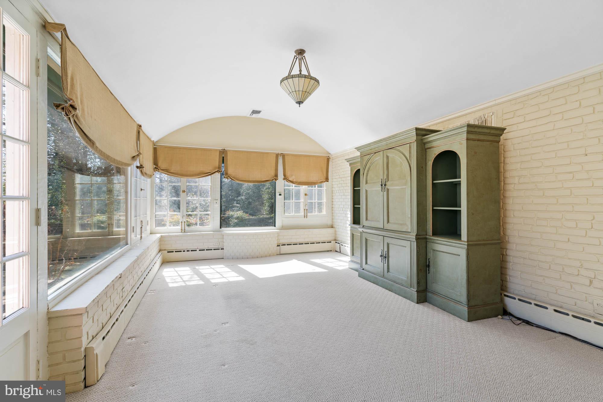 7 Charlcote Pl