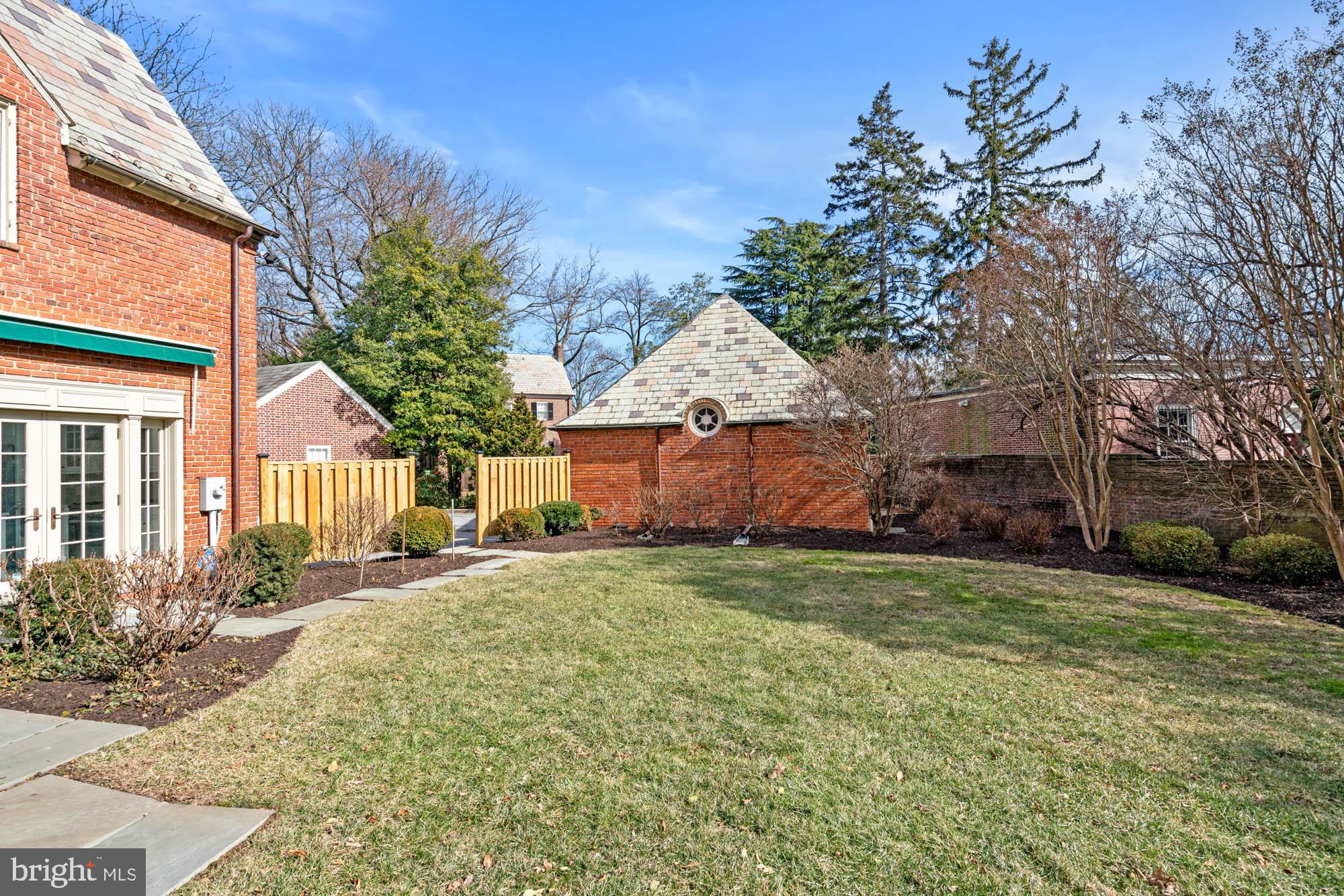 7 Charlcote Pl