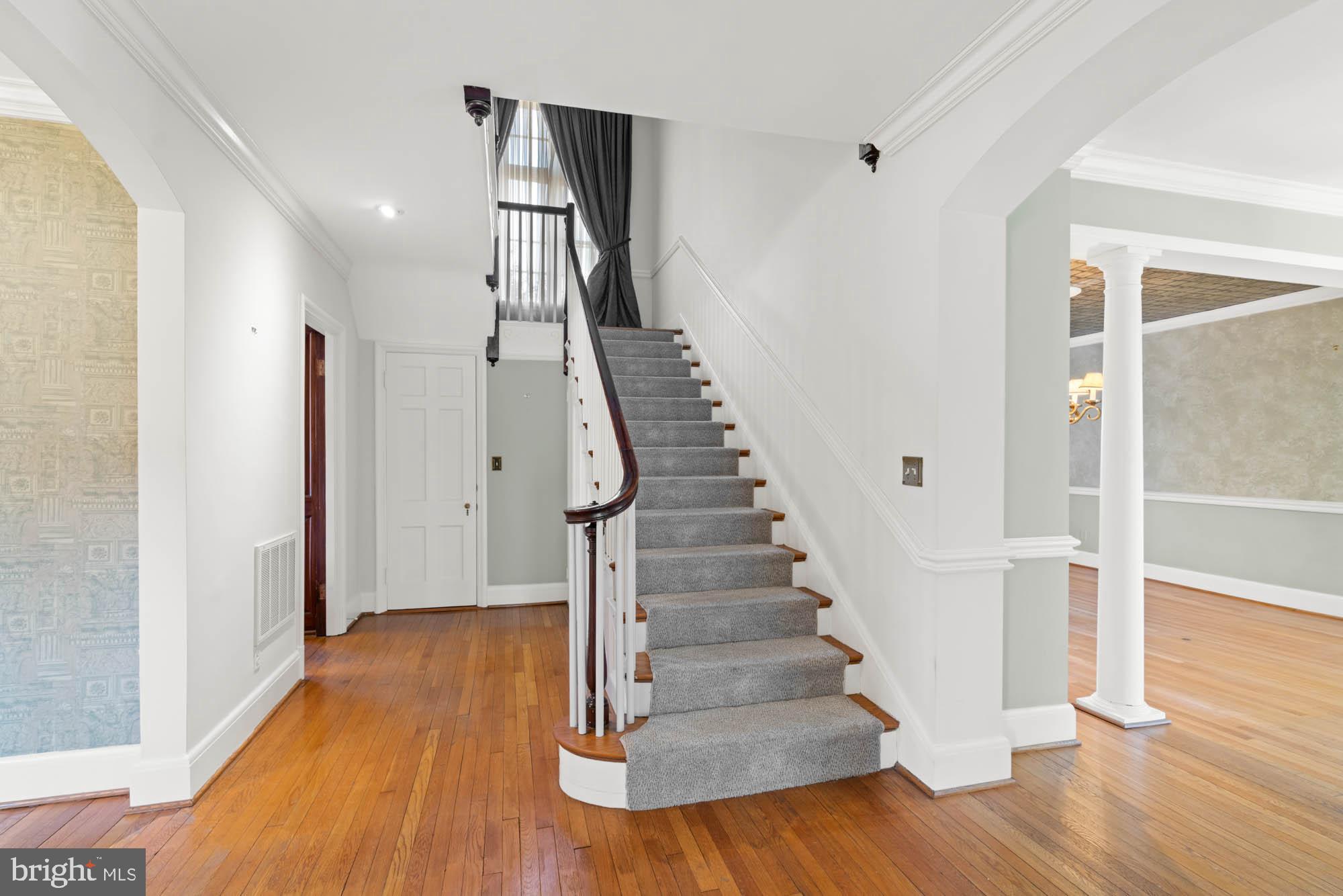 7 Charlcote Pl