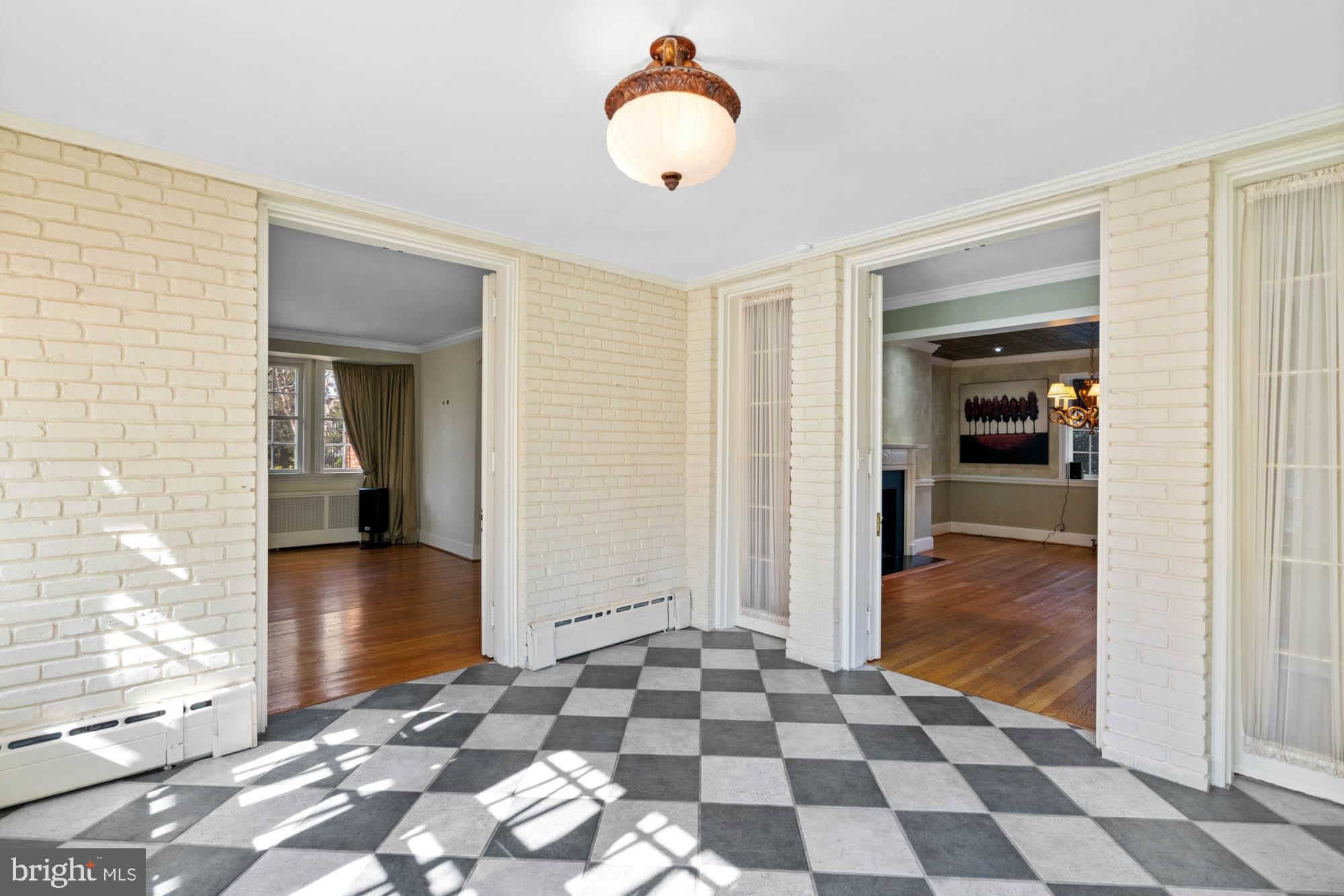 7 Charlcote Pl