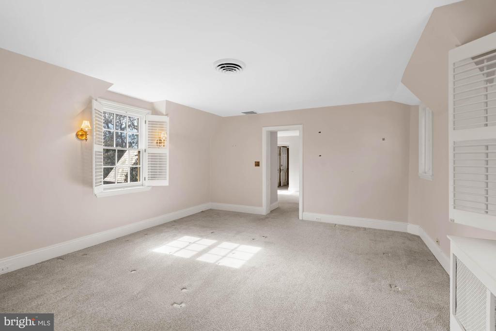 7 Charlcote Pl