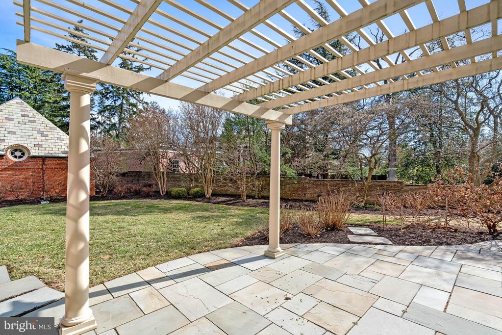 7 Charlcote Pl
