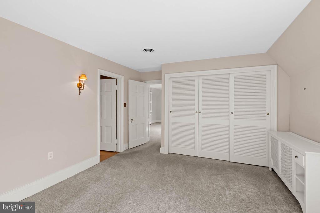 7 Charlcote Pl