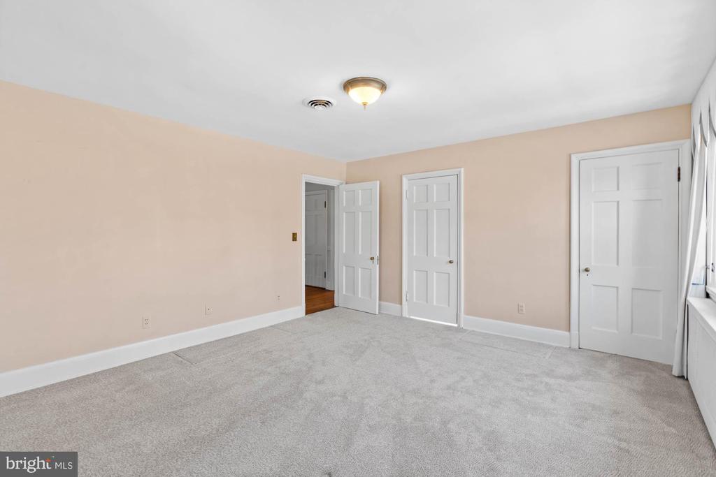 7 Charlcote Pl