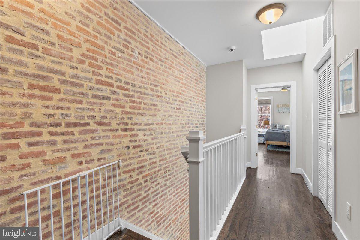 128 N Linwood Ave