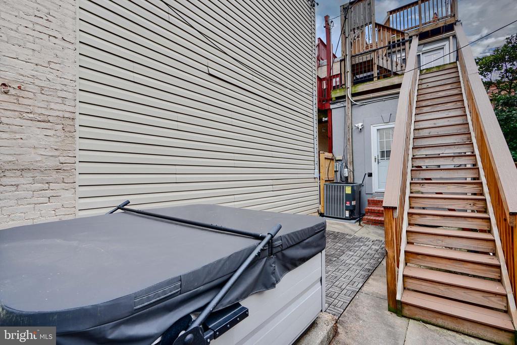 3120 Foster Ave