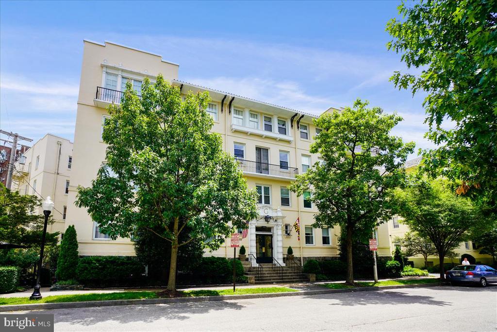 3405 Greenway #56